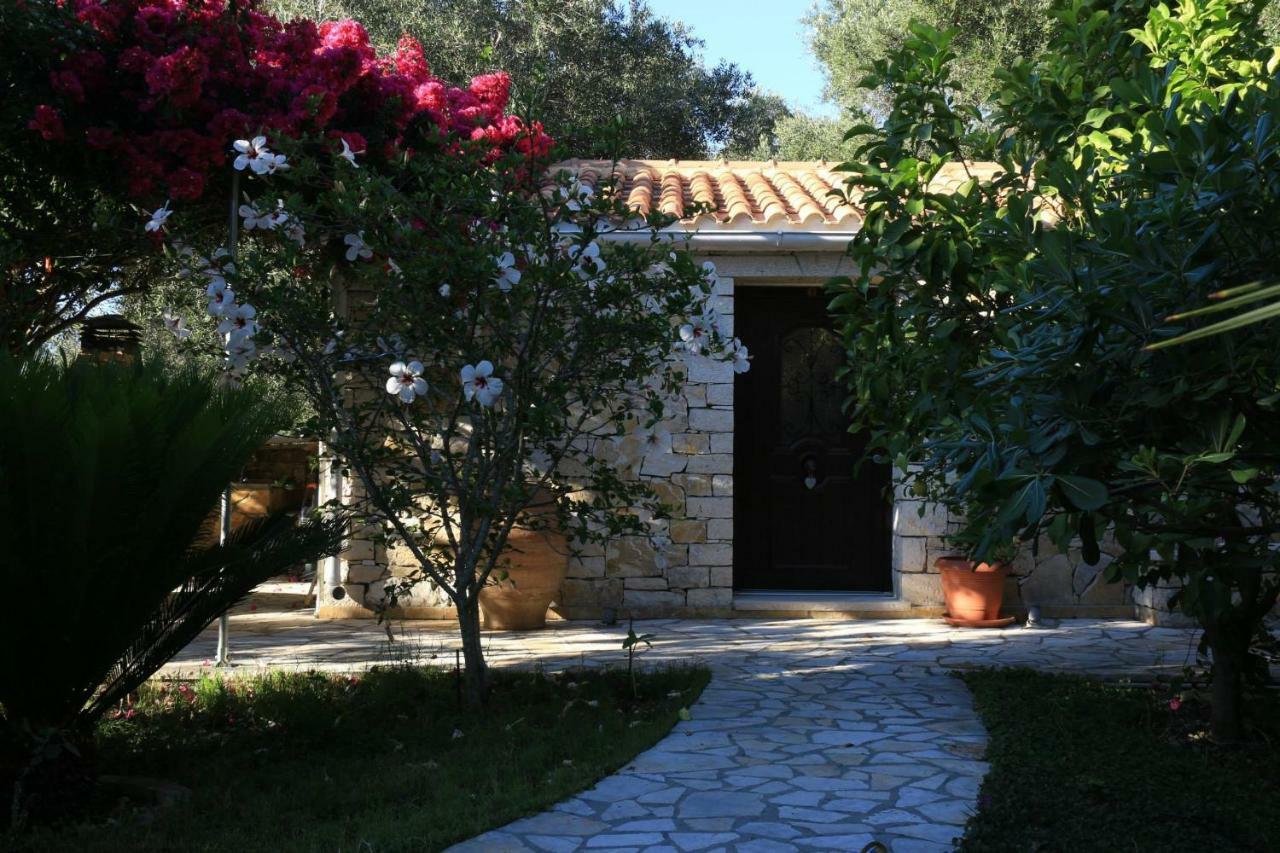 Villa Loulaki Magazia Paxi Arvanitakeika Exteriör bild
